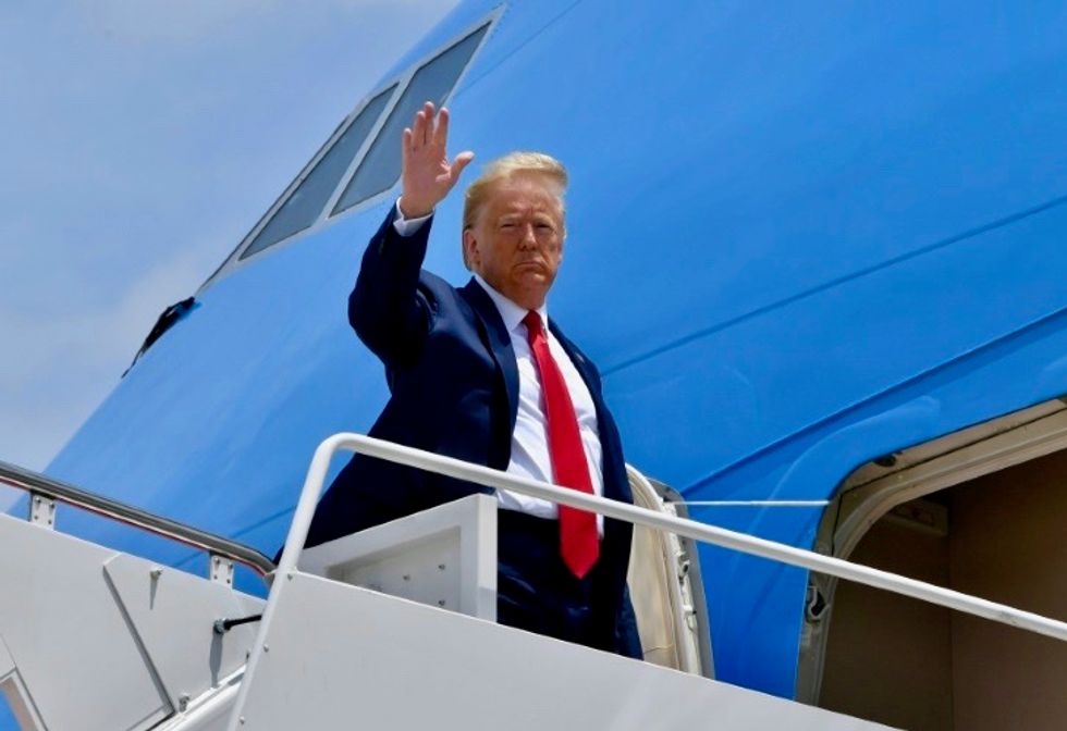 Trump to go ahead with New Jersey trip despite quarantine warning