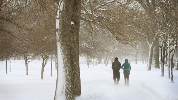 Snowstorm bears down on northeastern United States