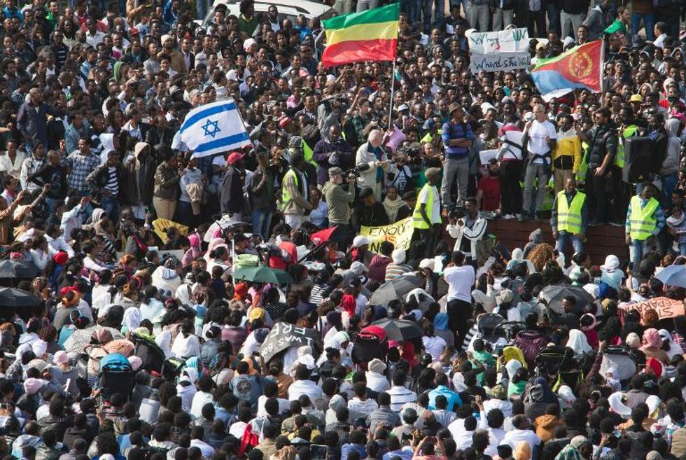 More than 30,000 African migrants protest in Israel