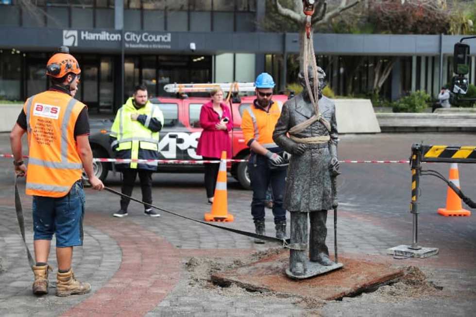 New Zealand protesters take knee outside US consulate