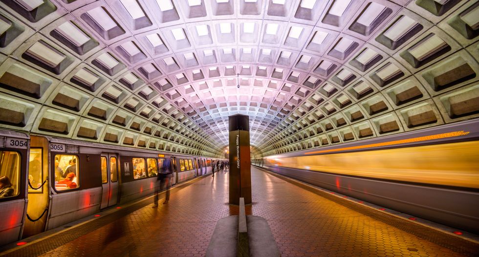 Washington DC subway train derails, no injuries reported