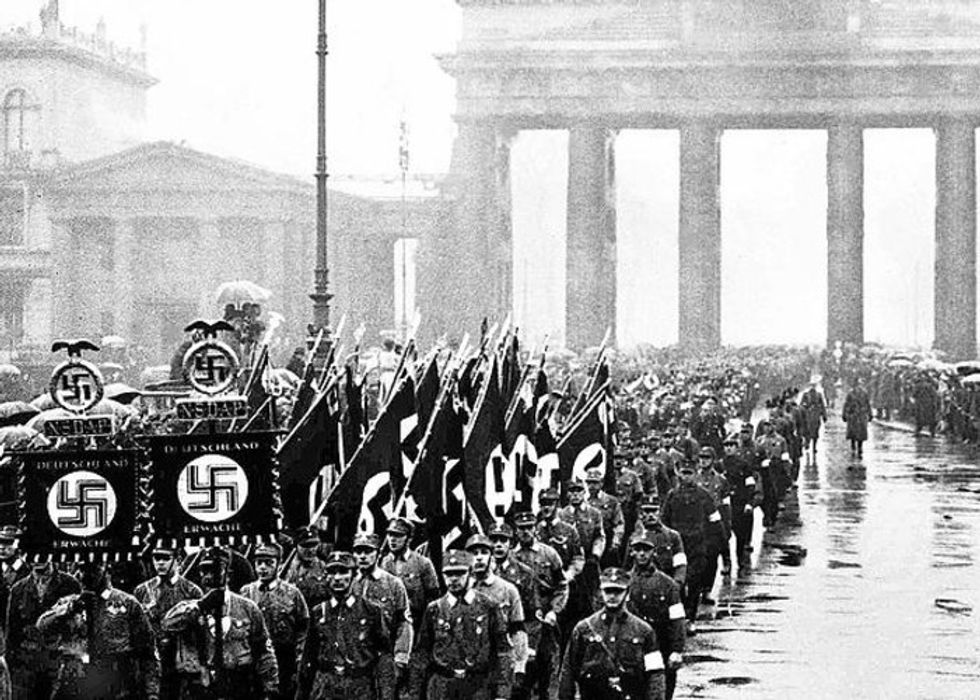 'Close to the point of no return': Historian explains how Trump uses authoritarian tools more powerful than Hitler's secret police