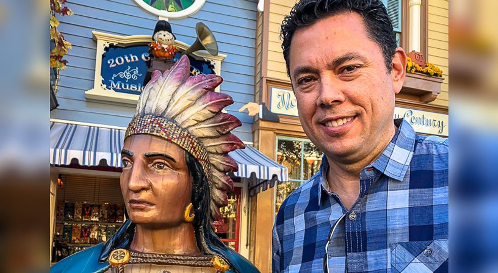 'It's funny because you're racist': Twitter swamps Jason Chaffetz after he mocks Elizabeth Warren with Indian selfie