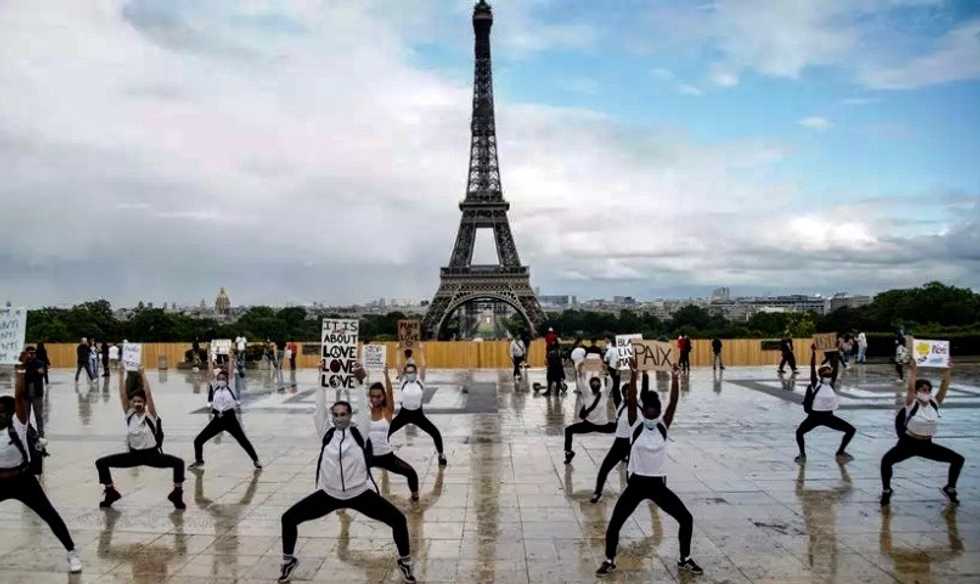 Paris throws off mask to party like the virus never was