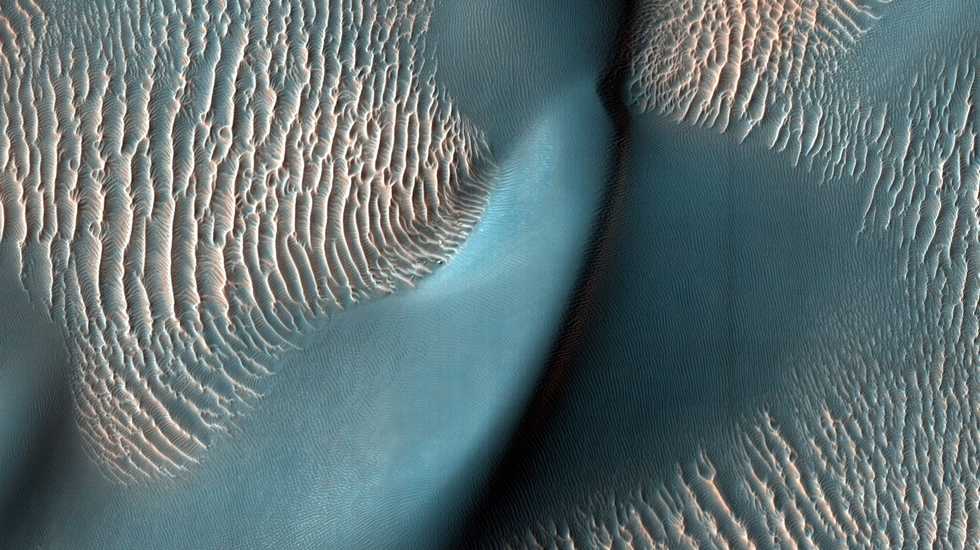 Scientists to study Mongolian sand dunes to predict wind speeds on Mars and Titan