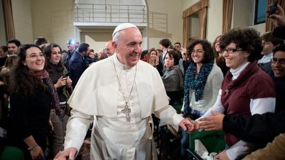 Cleanup for Pope's Philadelphia Mass sweeps homeless aside