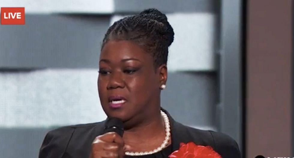 Mothers of the Movement hush DNC delegates with tales of losing children to violence