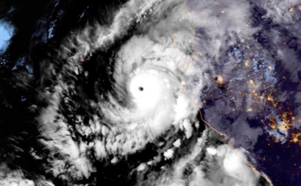 Thousands evacuated as Hurricane Willa descends on Mexico
