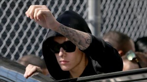 Online petition asks White House: Deport Justin Bieber