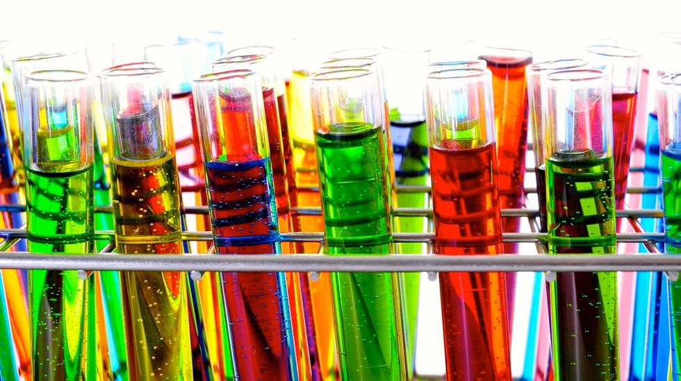 Prestigious 'Scientific American' calls on U.S. to open doors to LSD, MDMA, pot research