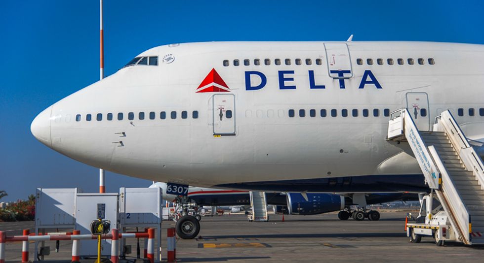 Delta and United Airlines cuts ties with the National Rifle Association as #BoycottNRA grows