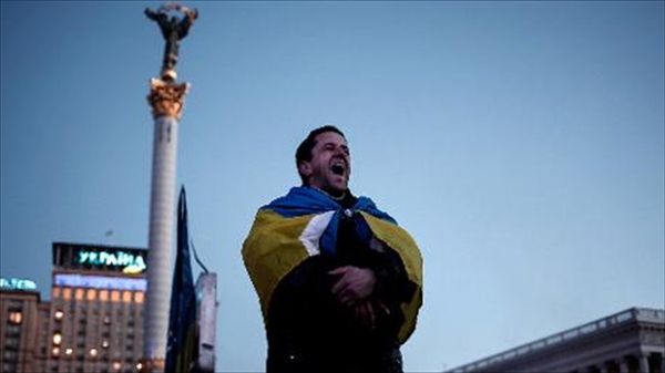 Ukrainian lawmakers fail to agree to limit President Yanukovych's powers