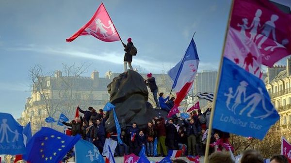 'We are witnessing the creation of the French version of the Tea Party'