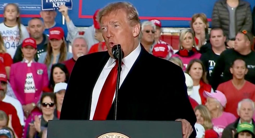 Donald Trump lies about crowd size again --vastly inflates number in migrant caravan