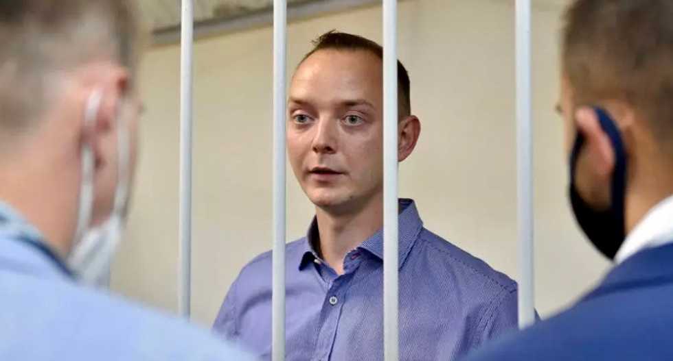 Russia tells US to 'mind own business' over media freedom
