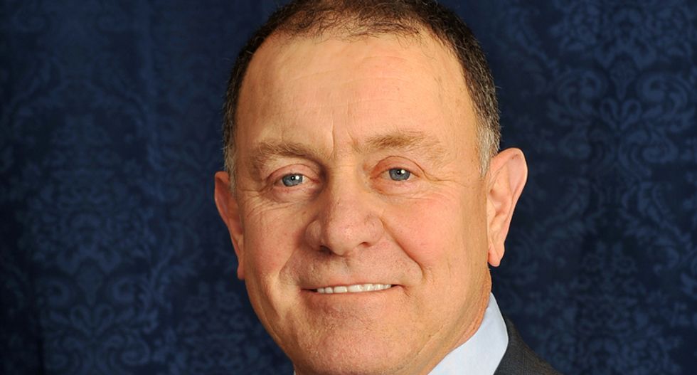 Rep. Richard Hanna becomes first GOP congressman to dump 'deeply flawed' Trump and back Clinton