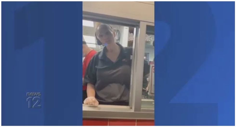 WATCH: Fast food manager curses at father who asked her to put a mask on while preparing his food