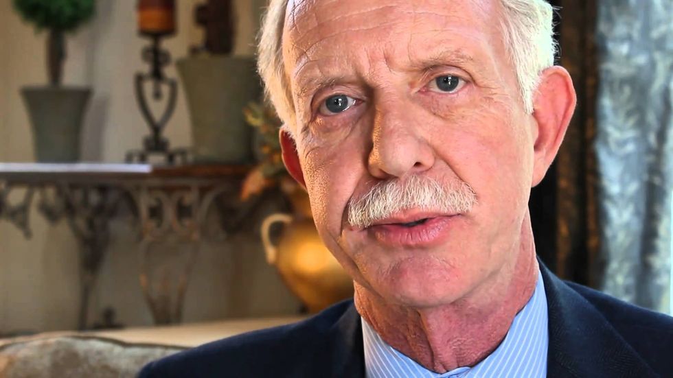 Hero pilot and Republican 'Sully' Sullenberger blasts Trump — without saying his name