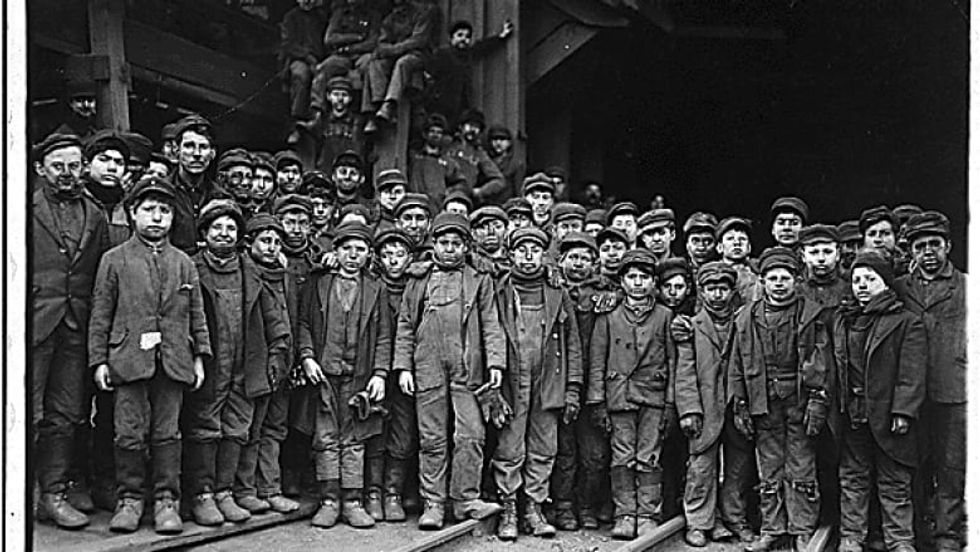 'Irish slaves': Historian destroys racist myth right wingers love to share on Facebook