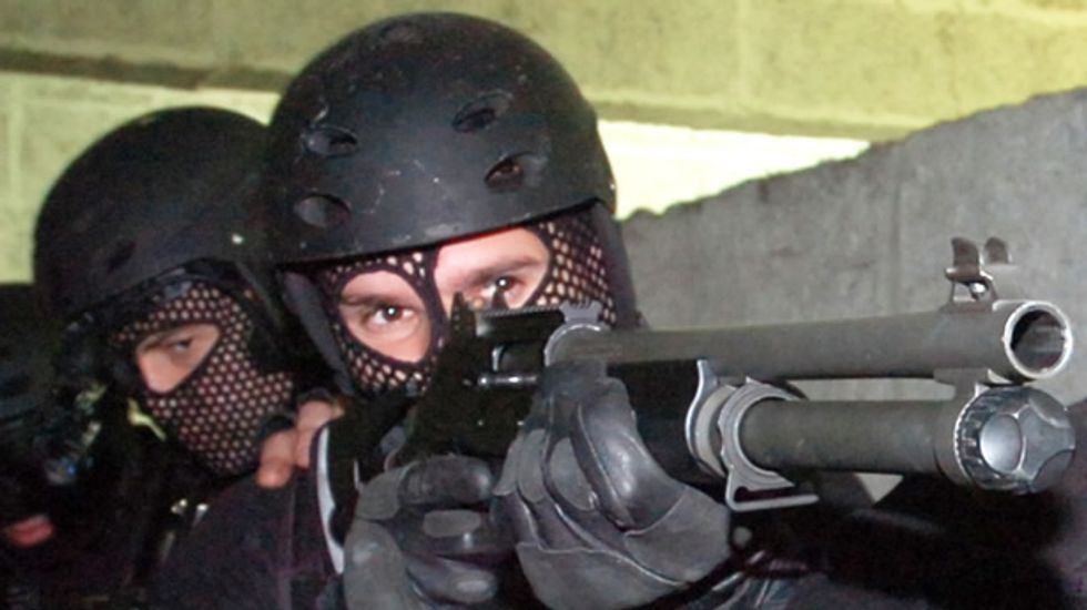 Federal judge says cops can hold your family at gunpoint if you drink tea or grow tomatoes — here’s why