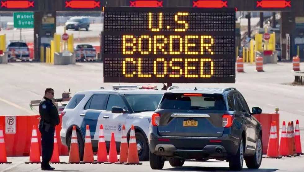 US announces borders with Mexico, Canada to stay shut to August 20
