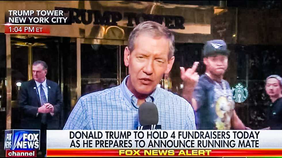 WATCH: Black man flips Fox News the bird during report from Trump Tower