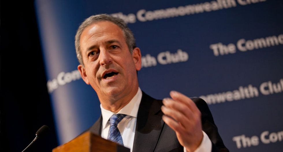FAIL: Conservative spy wannabe caught trying to infiltrate Russ Feingold’s Senate campaign