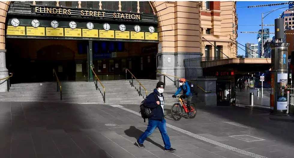 Tears and anguish as Melbourne sinks further into lockdown