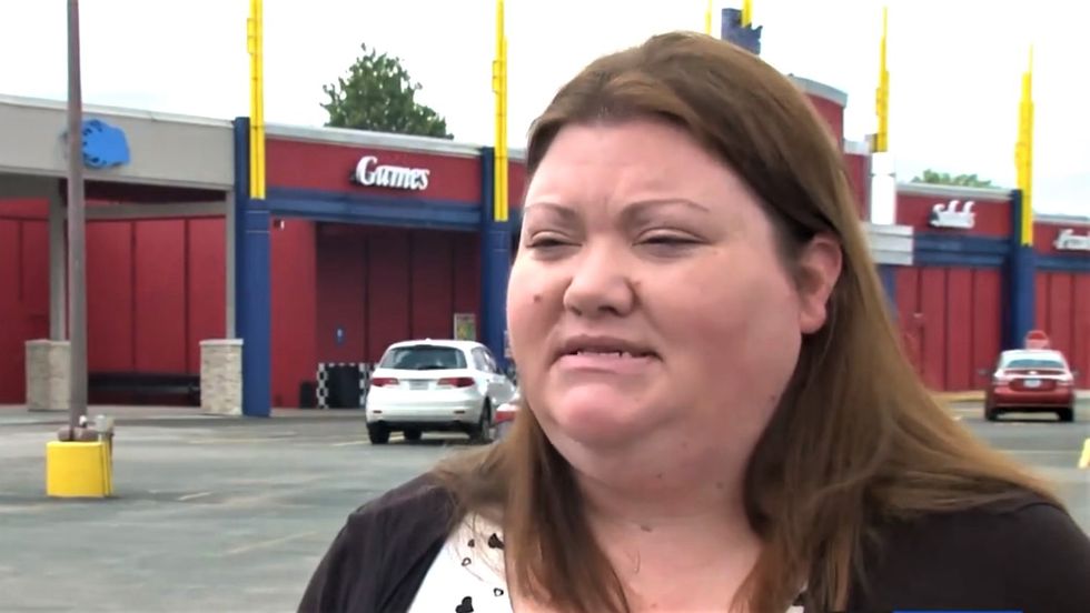 'Worst pain I've ever felt': Diner employees in shock after getting maced by angry anti-masker