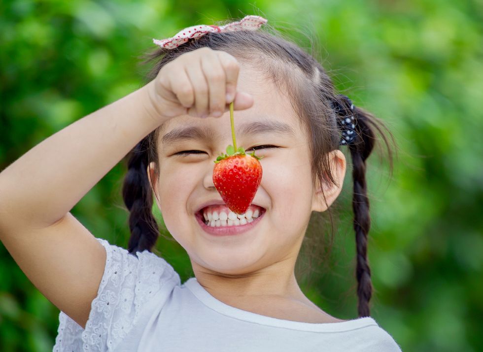Democratic bill banning toxic pesticides in US applauded as 'much-needed' step to protect kids and the planet