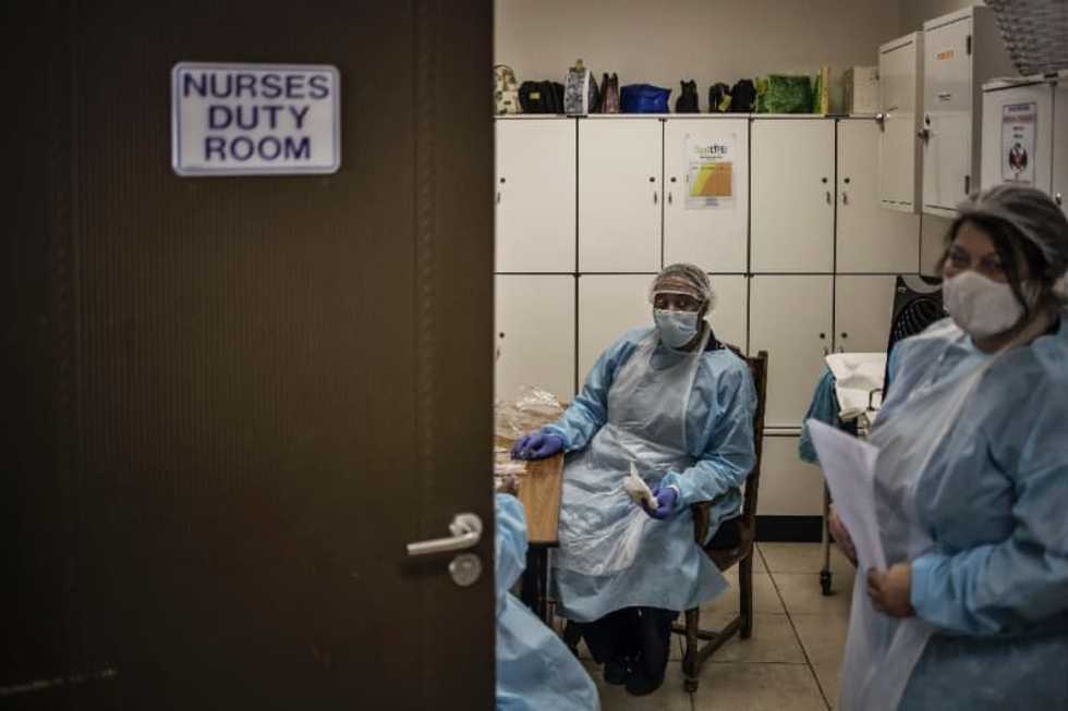 Coronavirus infects 24,000 South African health workers