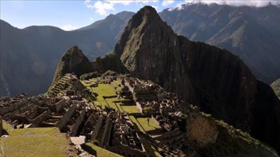 Foreign tourists injured in train crash near Machu Picchu in Peru