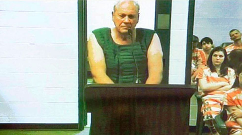 Florida man who fatally shot moviegoer over texting dispute was also texting