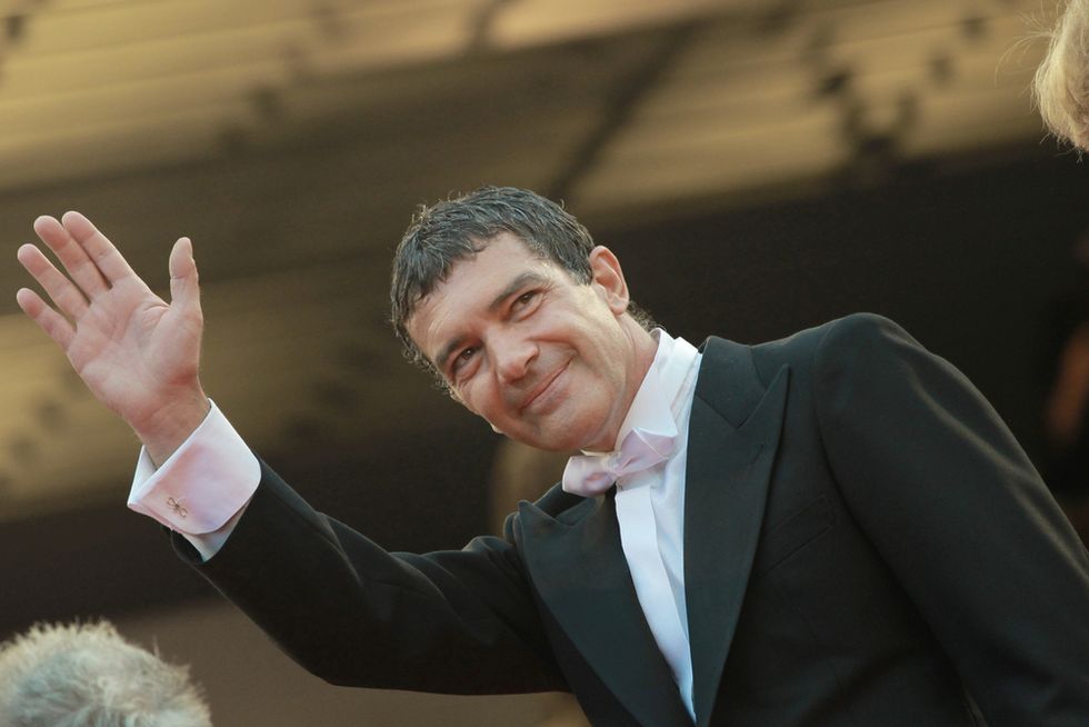 Antonio Banderas announces he has COVID-19 — on his 60th birthday