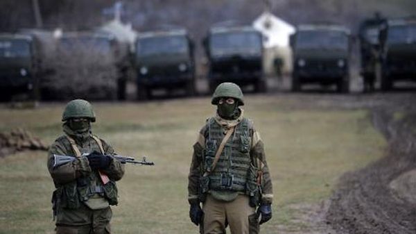 Ukrainian soldier killed in Crimea after military base stormed by gunman