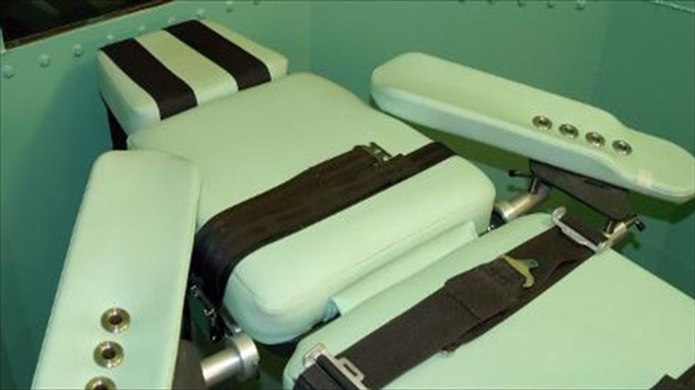 Lawyers want Oklahoma to purchase home brewed lethal injection drug from Texas to execute their client