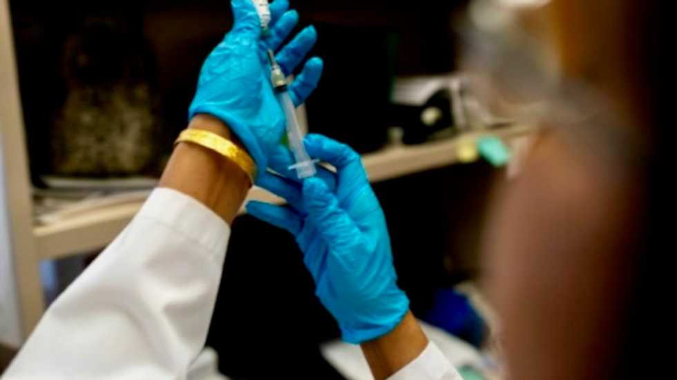 US begins first human trial of coronavirus vaccine