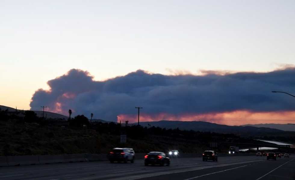 Fast-moving brush fire north of Los Angeles has prompted mandatory evacuation orders for some 500 homes