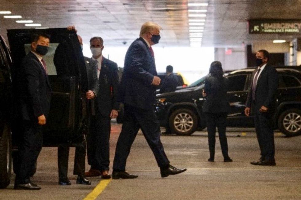 Trump visits ill brother at New York hospital