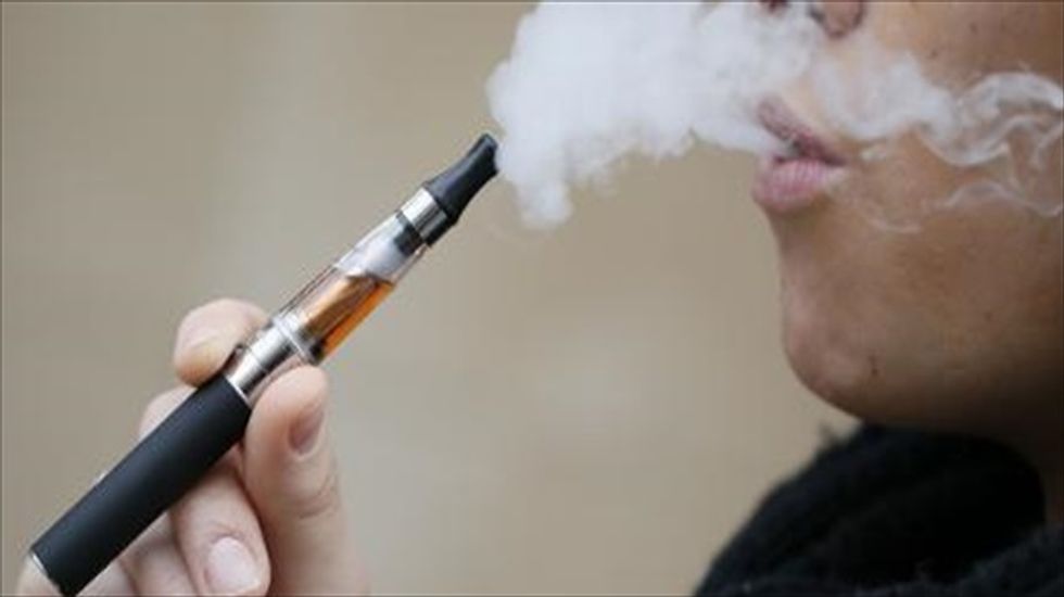 White House weakened FDA proposed regulations for cigars and e-cigarettes