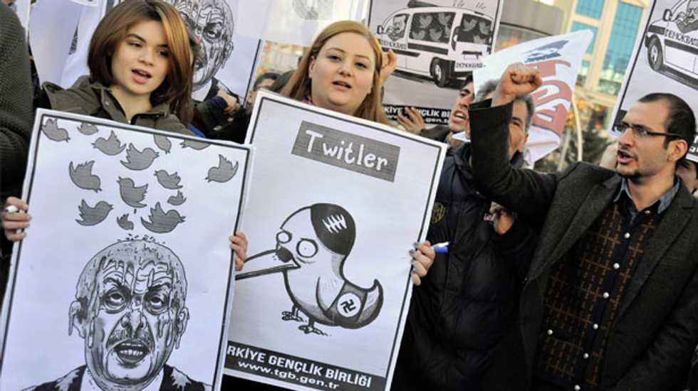 Tech savvy Turks find ways around government's ban on Twitter