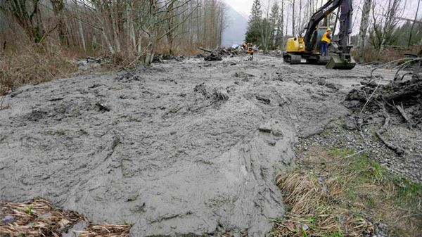 Officials hope for lower death toll in Washington state mudslide