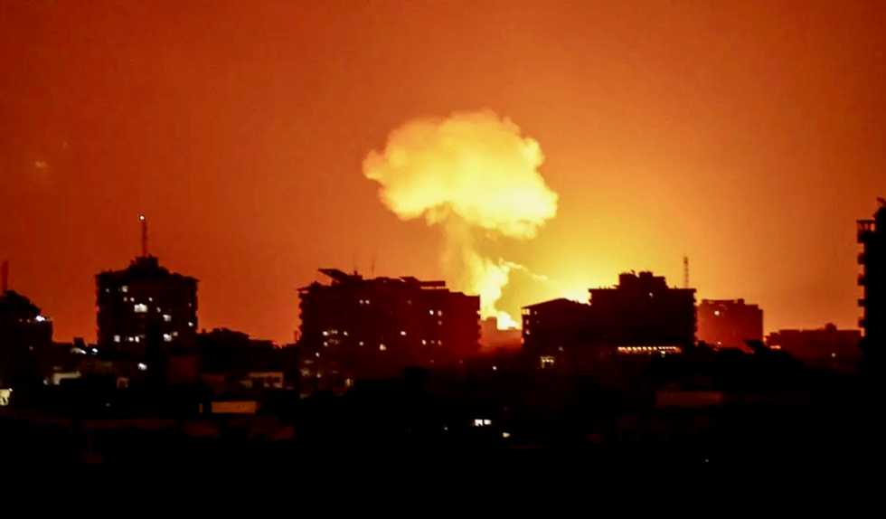 Israel bombs Gaza after warning Hamas it risks war