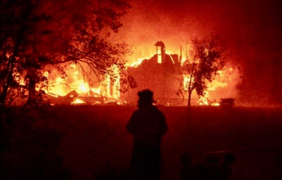 State of emergency as lightning triggers California wildfires