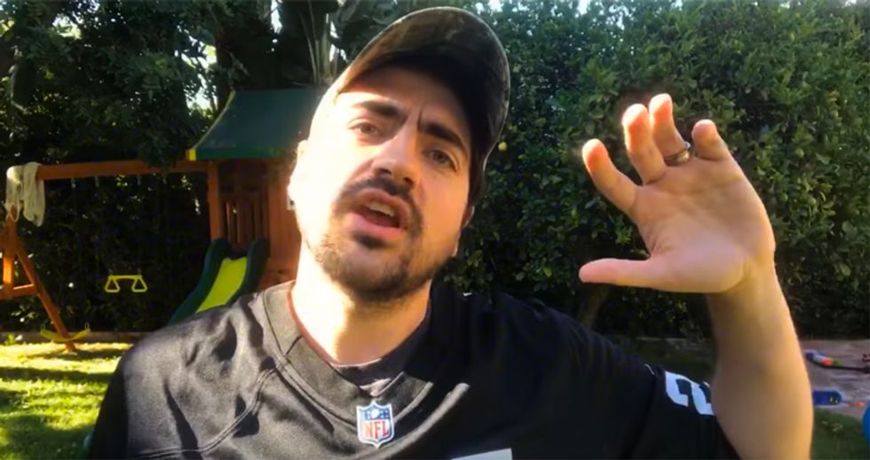 Liberal Redneck nails anthem tantrum: Trump takes any ‘spontaneous opportunity to be explicitly racist’