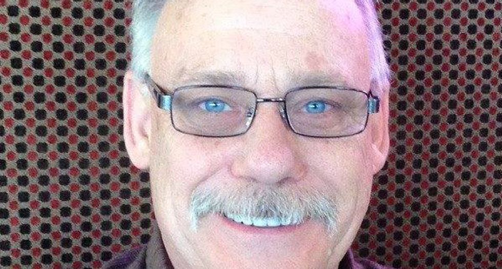 Wisconsin bar owner calls for NFL players who take a knee to be 'executed'