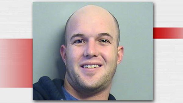 OK. man impersonates police officer, demands discount spray tan, gets arrested instead