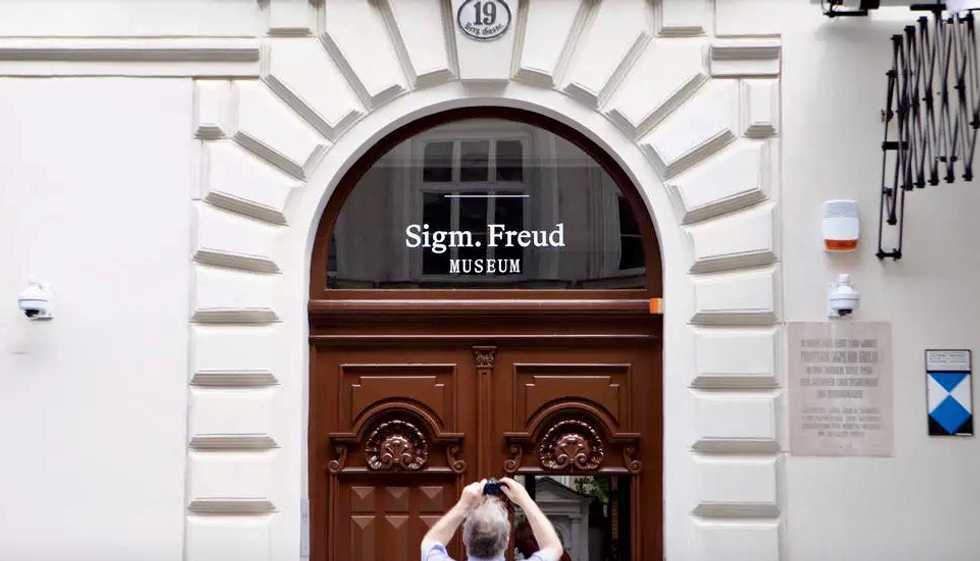 Freud's Vienna private rooms open, bereft of furniture