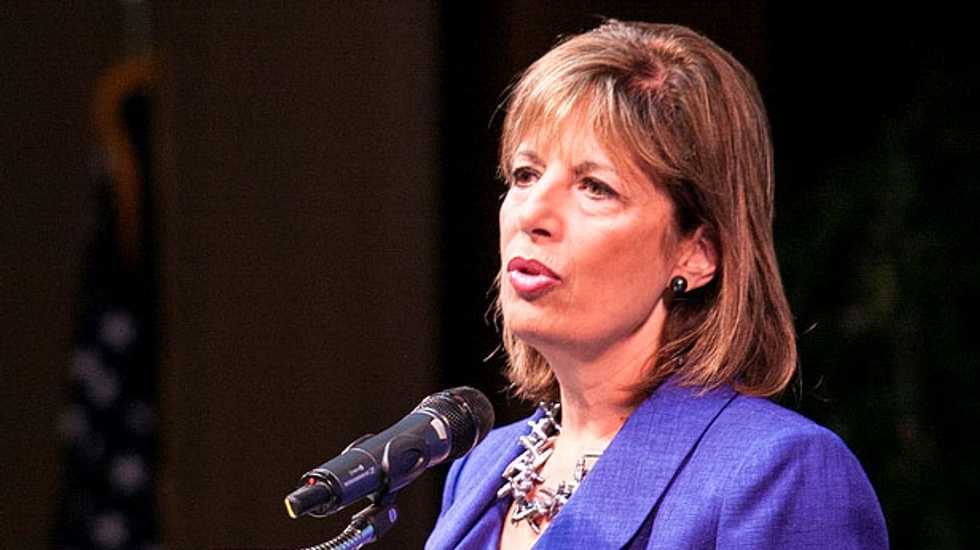 Rep. Speier tells her colleagues: You need to take sexual harassment training classes