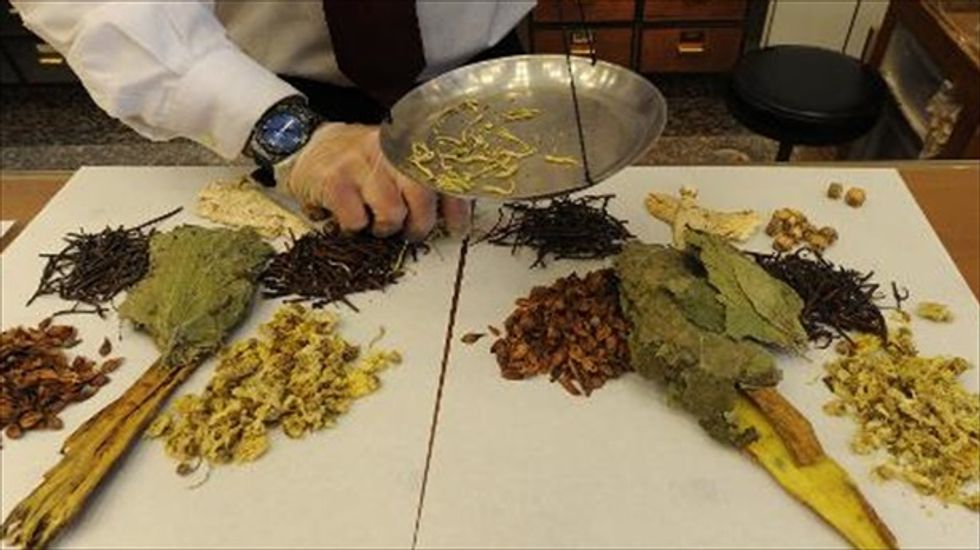 Researchers: 'Thunder god' herb better for rheumatoid arthritis than widely-prescribed drugs